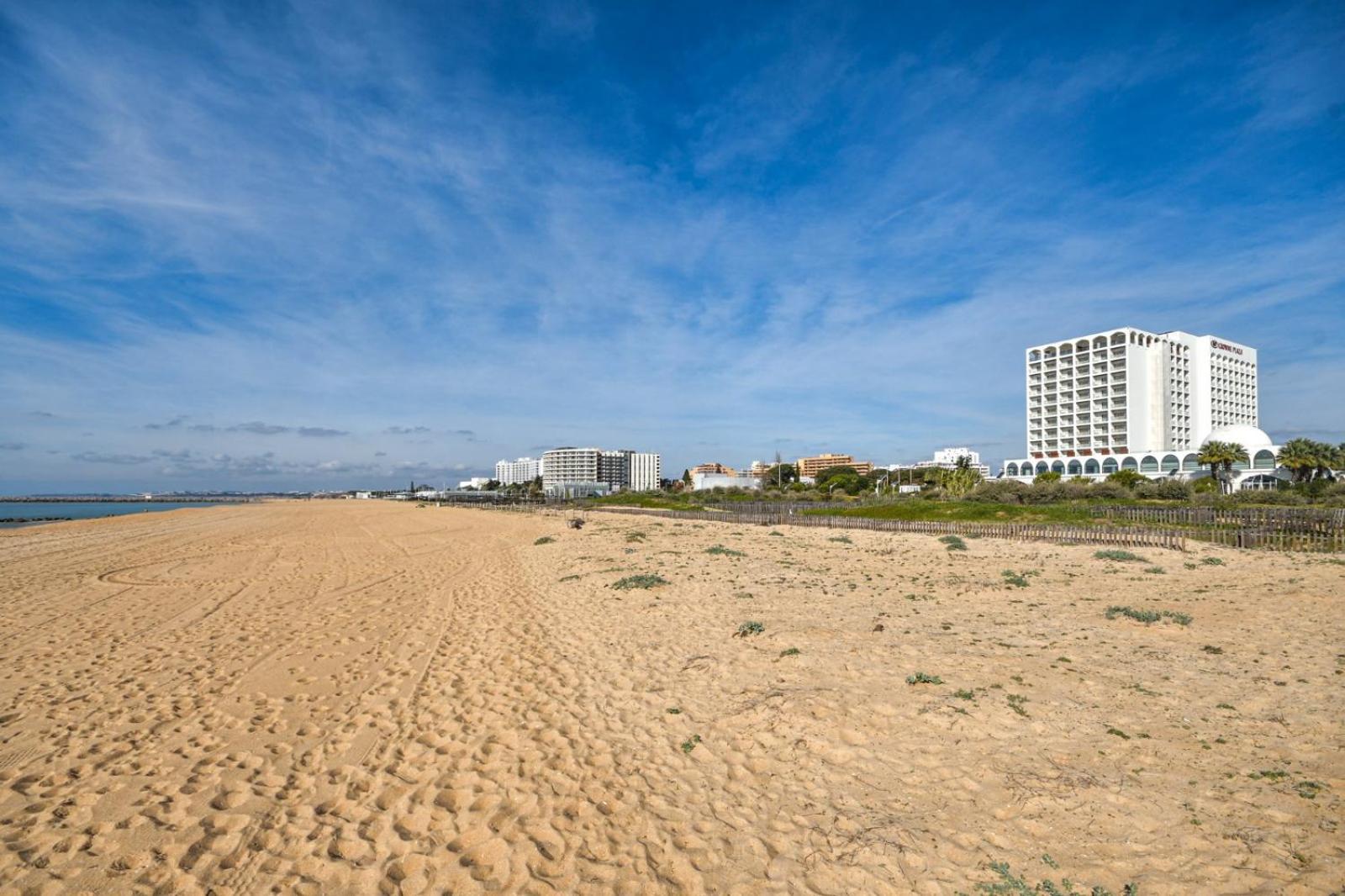 Vila Atlantida - Vilamoura-Quarteira Holiday Home - Beach At 250 Mts 外观 照片